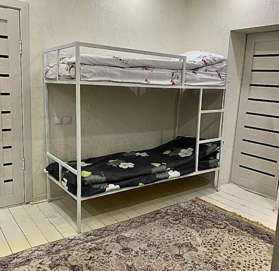 پانسیون Altan Hostel Osh