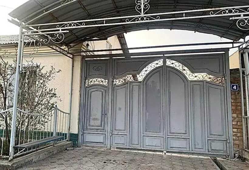 پانسیون Altan Hostel Osh