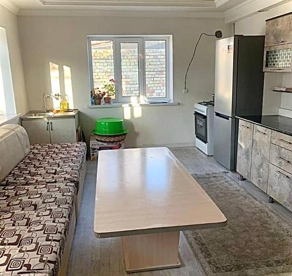 پانسیون Altan Hostel Osh