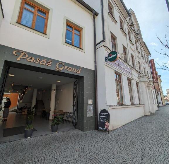 Panzió Penzion Grand Nymburk