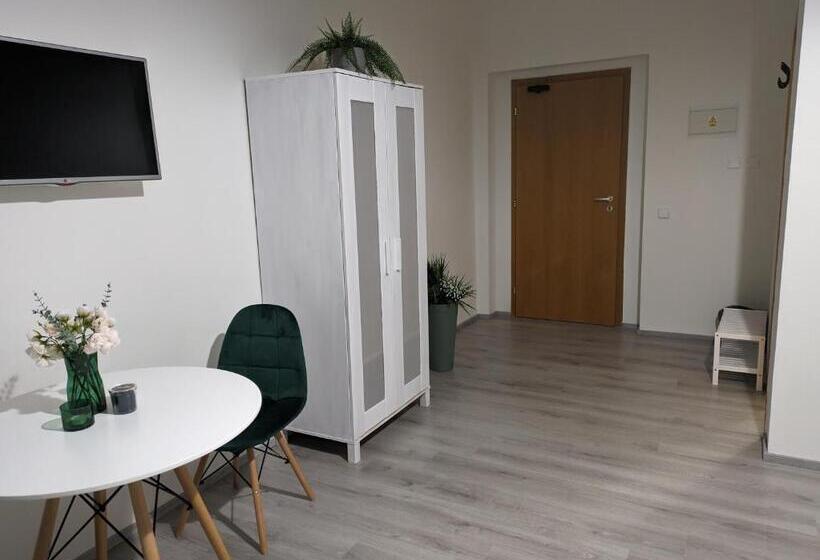 Panzió Penzion Grand Nymburk