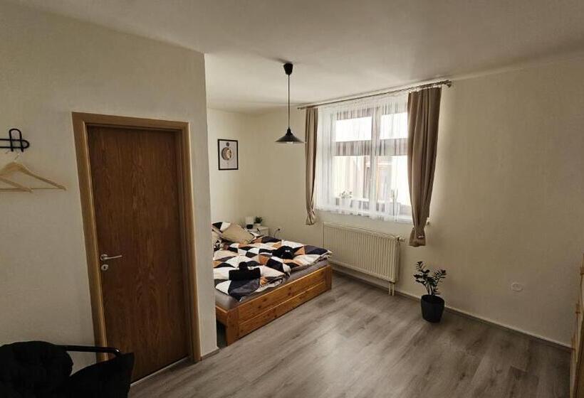 Panzió Penzion Grand Nymburk