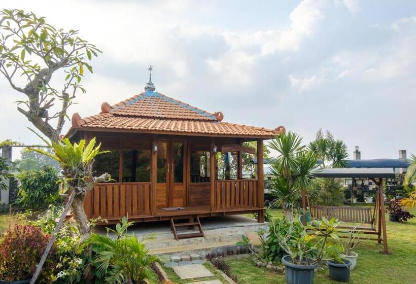 Panzió Twospaces Living At Deros Resort & Cafe, Bogor