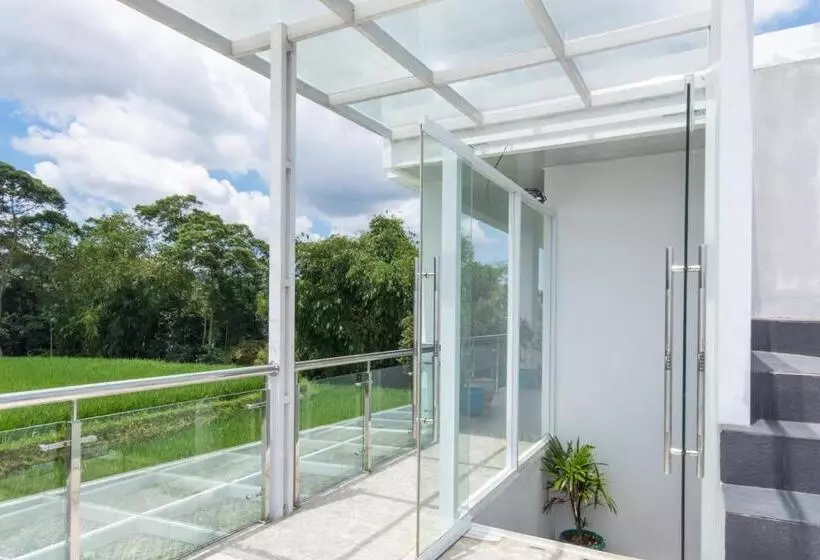 Majatalo Twospaces Living At Deros Resort & Cafe, Bogor