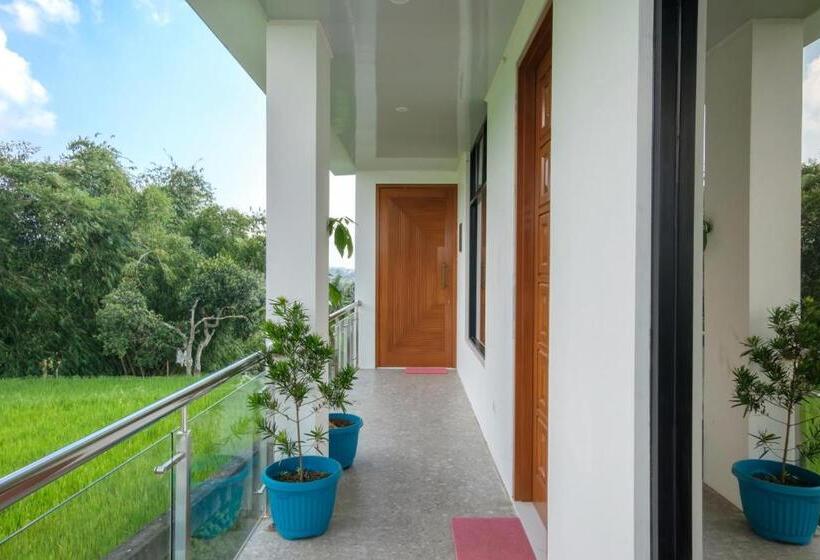 Panzió Twospaces Living At Deros Resort & Cafe, Bogor