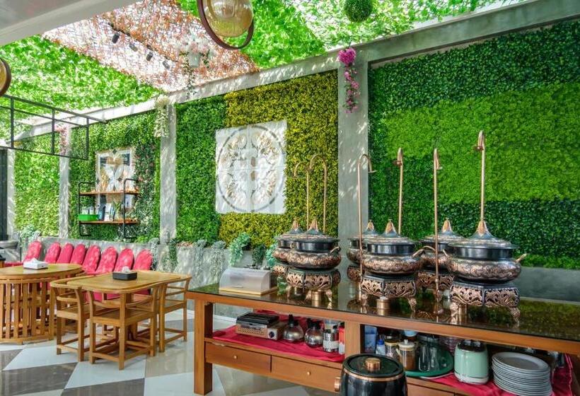 Panzió Twospaces Living At Deros Resort & Cafe, Bogor