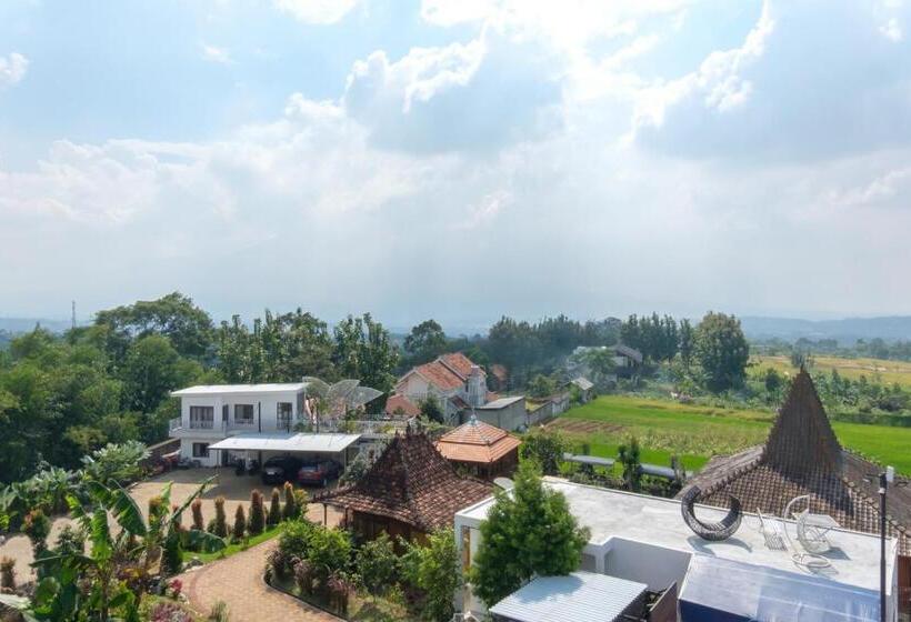 Panzió Twospaces Living At Deros Resort & Cafe, Bogor