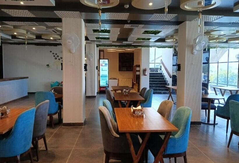 Aatithyam Hotel Varanasi