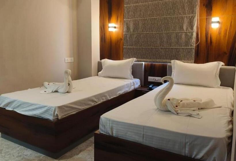 Aatithyam Hotel Varanasi