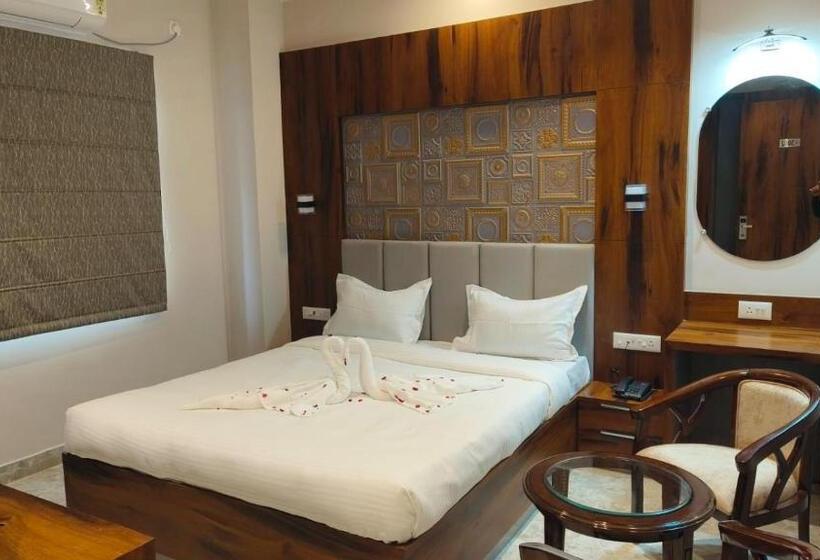 Aatithyam Hotel Varanasi