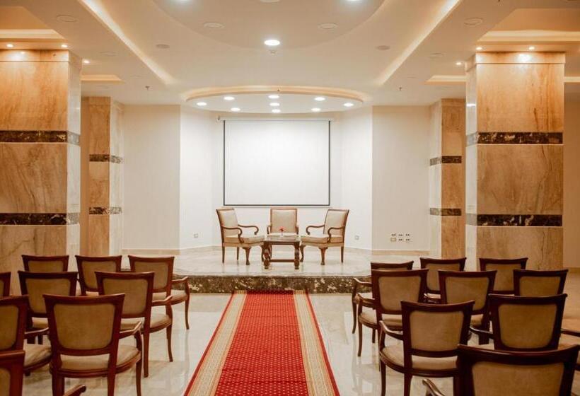 Badr Hotel & Resort El Kharga