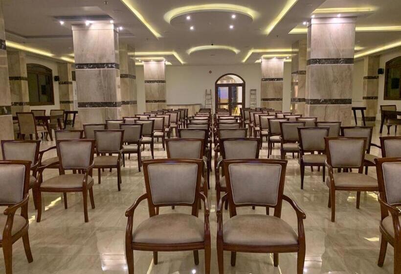 Badr Hotel & Resort El Kharga