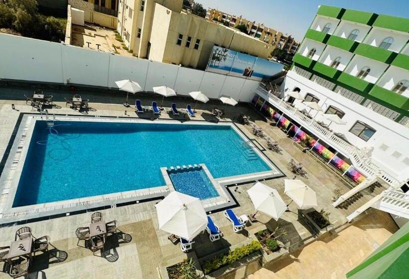 Badr Hotel & Resort El Kharga