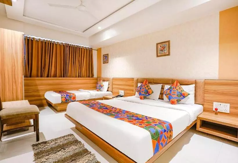Fabhotel Kingsway