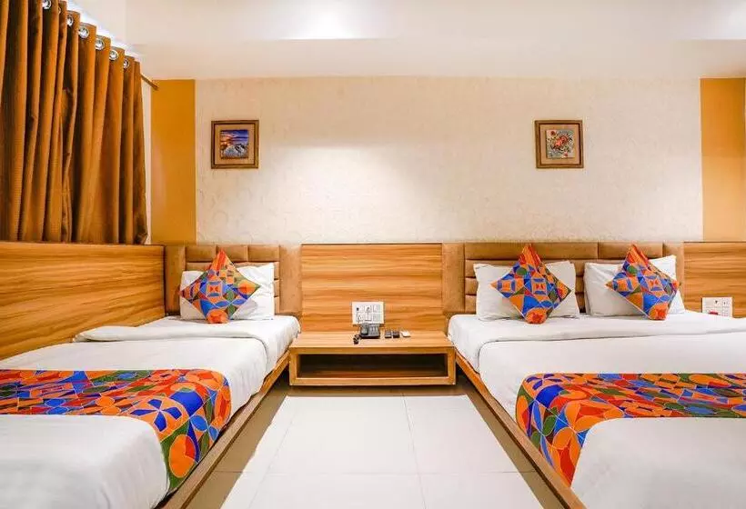 Fabhotel Kingsway