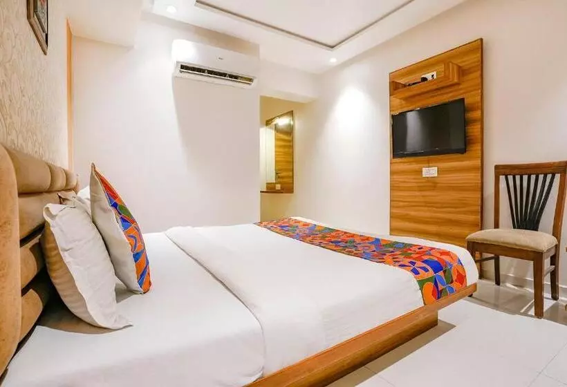 Fabhotel Kingsway