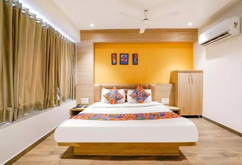 Fabhotel Kingsway