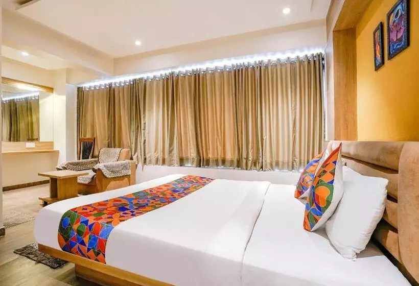 Fabhotel Kingsway