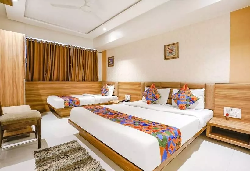 Fabhotel Kingsway
