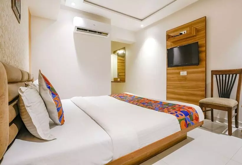 Fabhotel Kingsway
