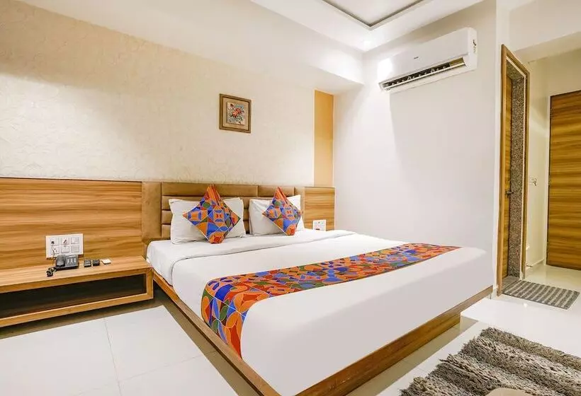Fabhotel Kingsway