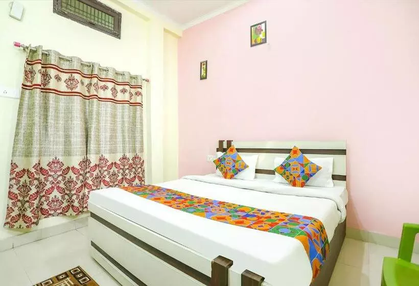 ホテル Fabexpress Maa Vaishno Palace