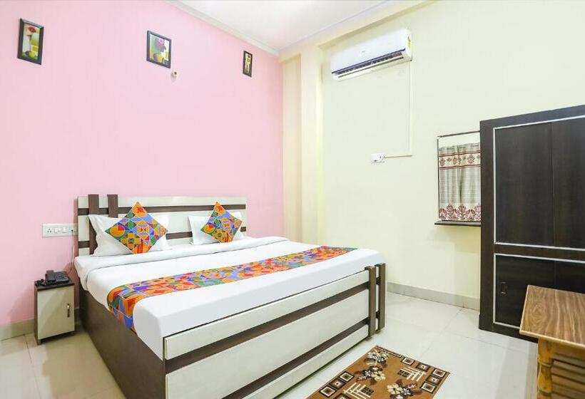 Hotel Fabexpress Maa Vaishno Palace