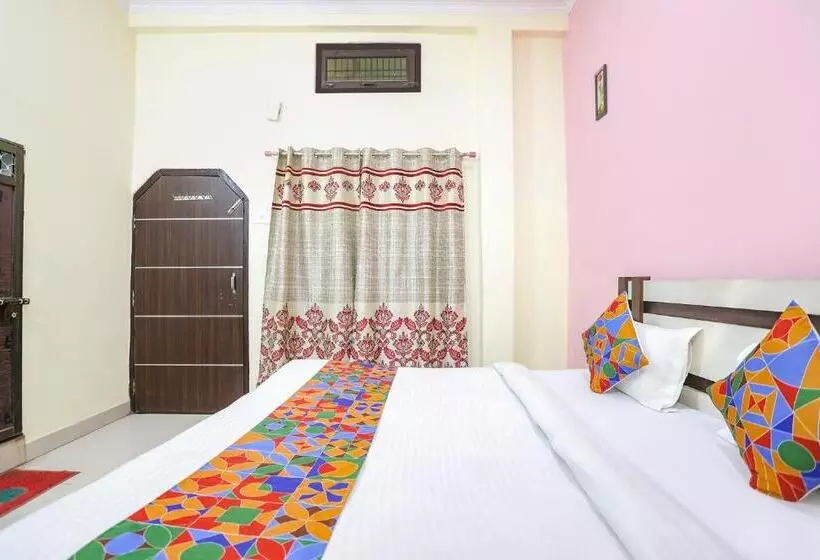 ホテル Fabexpress Maa Vaishno Palace