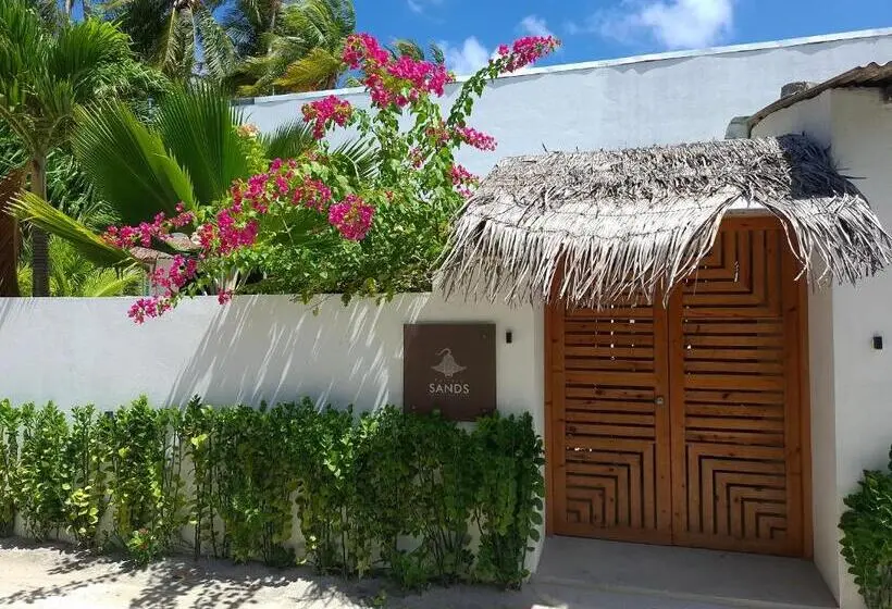 هتل Futtaru Sands