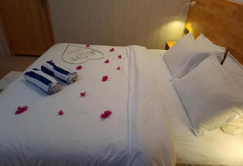 هتل Futtaru Sands