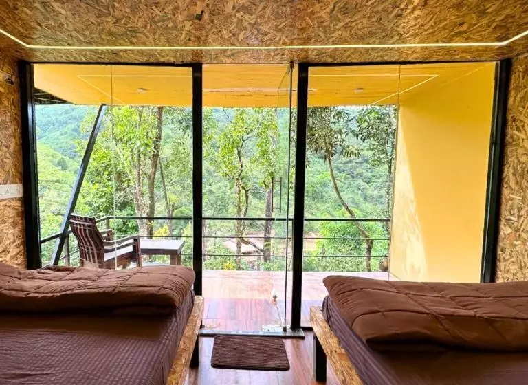 ホテル Sarvathra Cottages