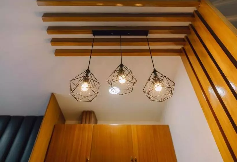 هتل Shine Boutique