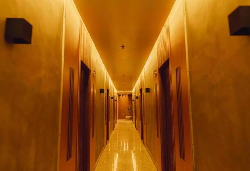 هتل Shine Boutique