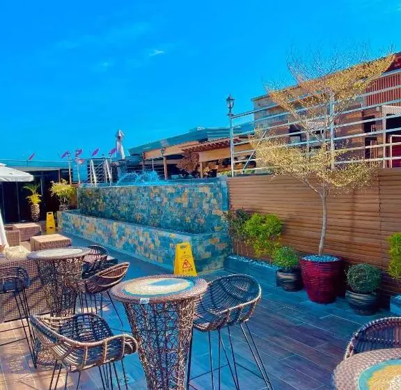 هتل Shine Boutique