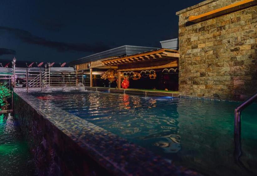 هتل Shine Boutique