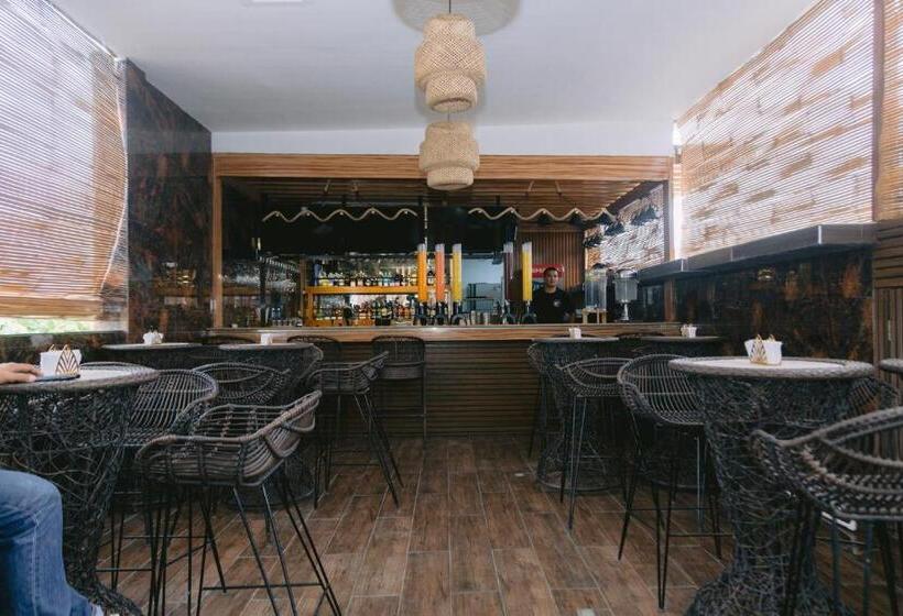 هتل Shine Boutique