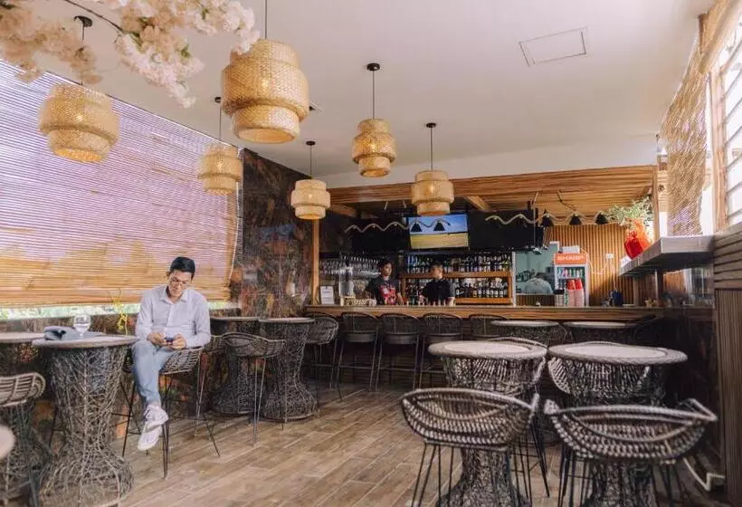 هتل Shine Boutique