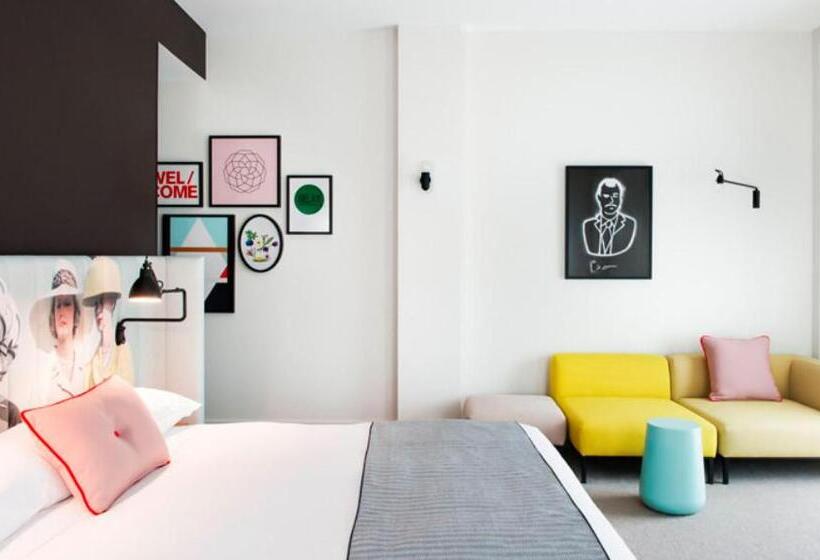 Hotel Veera Residency