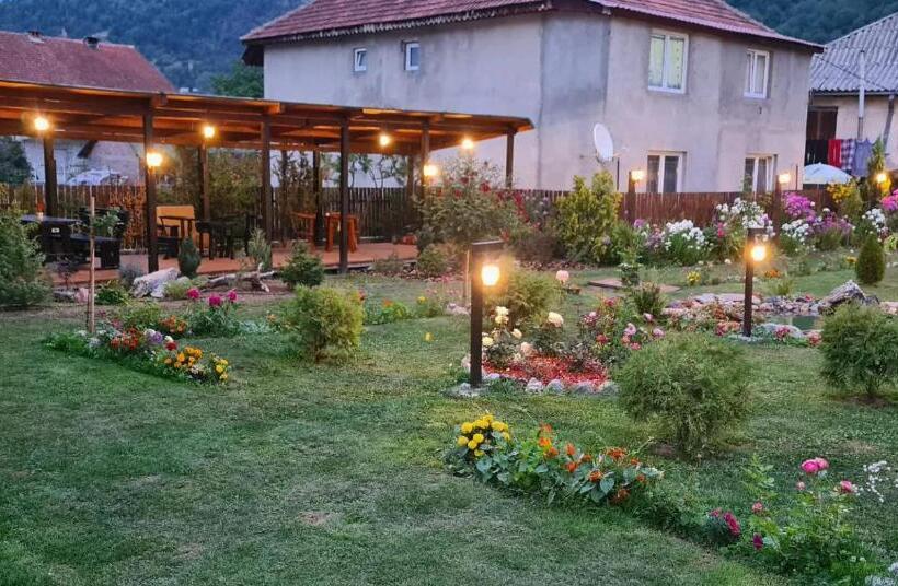 پانسیون Black Tower