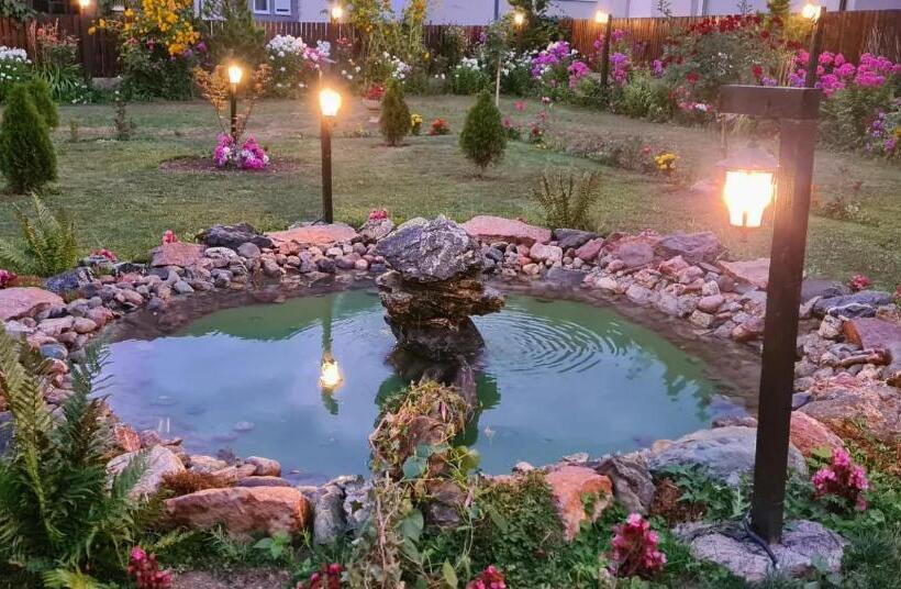 پانسیون Black Tower