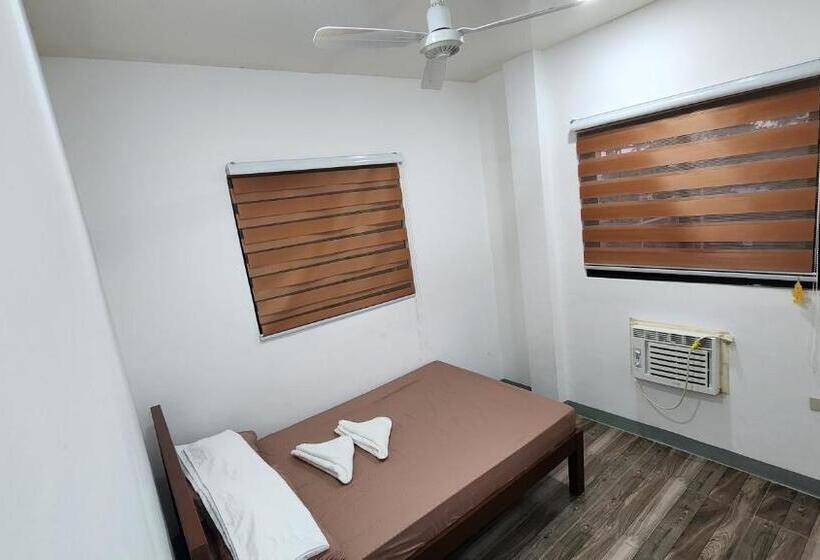 פנסיון Djk Guest House