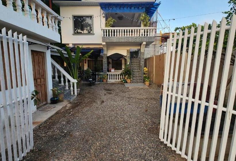 פנסיון Djk Guest House