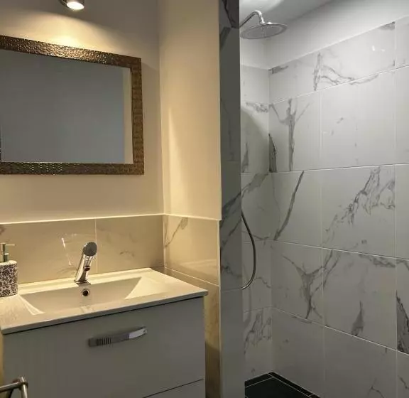 پانسیون La Porte Medievale