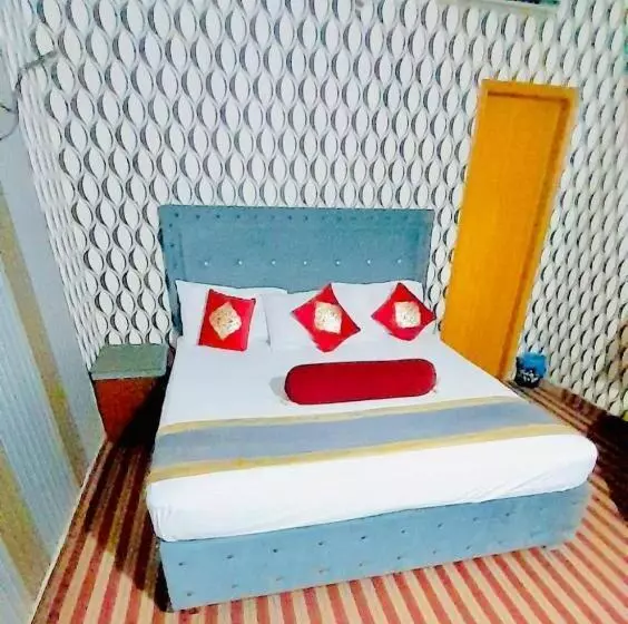 پانسیون Mulbnrry Inn Guest House Lahore