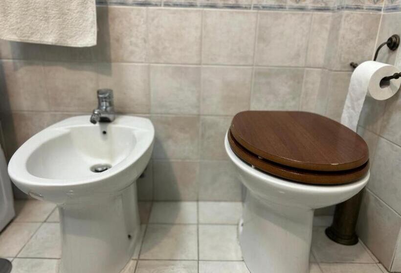 Seaside Apartment Near Villa Caravaggio