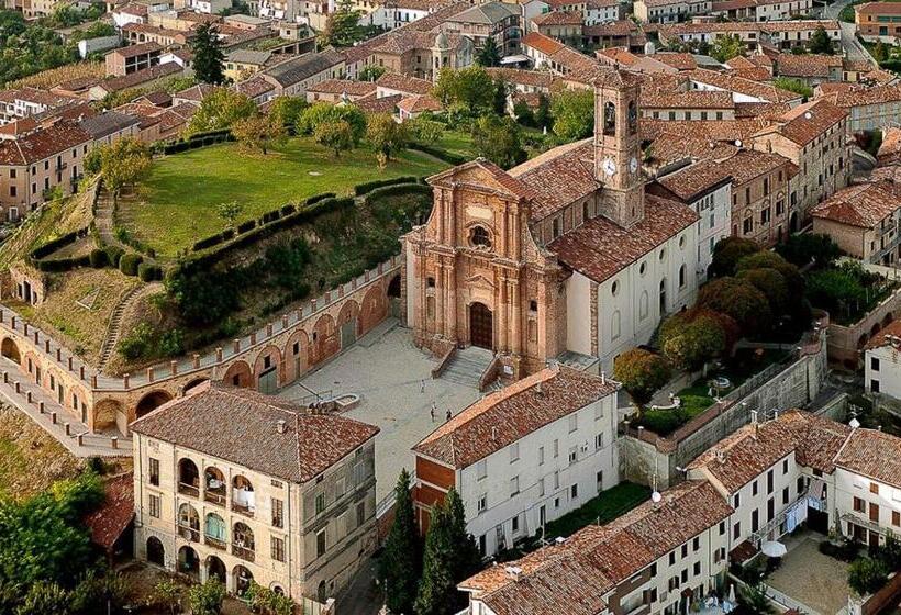 צימר Castello Di Calliano Monferrato