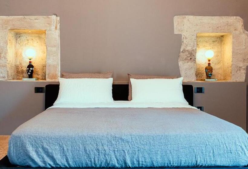 Bed and Breakfast Ricci Rooms   Terrace Deluxe Suite Con Idromassaggio, By Salentoaffitti