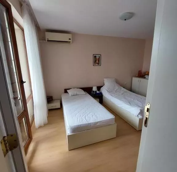 Fort Noks Prestige Beach Aparthotel, Sveti Vlas