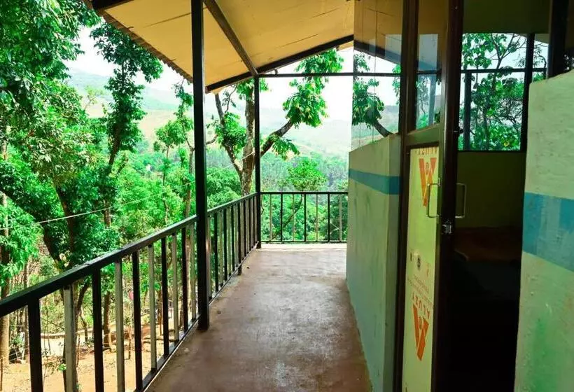 ホテル Jungle Adventure Homestay