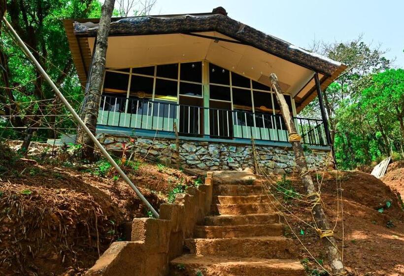 فندق Jungle Adventure Homestay